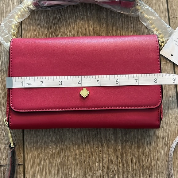 Crown & Ivy Cranberry Crossbody - Picture 6 of 9